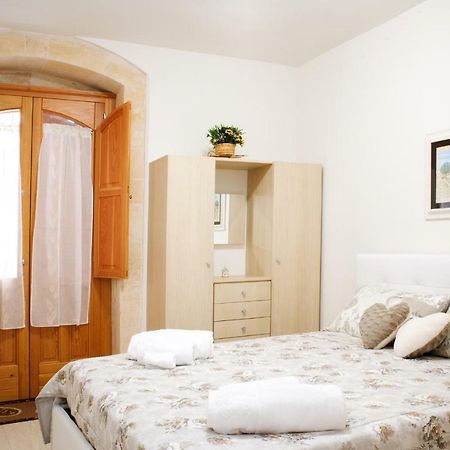 Rosa Holiday Home Syracuse Esterno foto